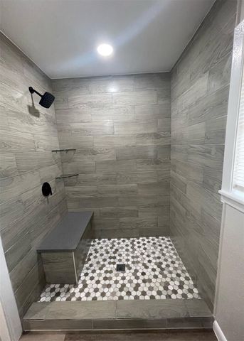1409 20th Street, Huntsville, TX 77340