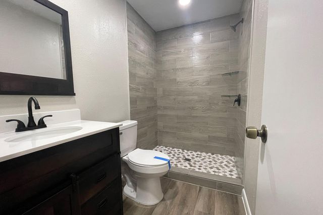 1409 20th Street, Huntsville, TX 77340