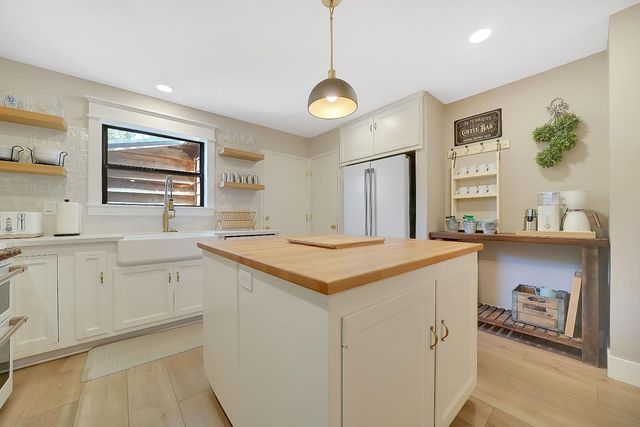 80 Greenstone Ter, Sutter Creek, CA 95685