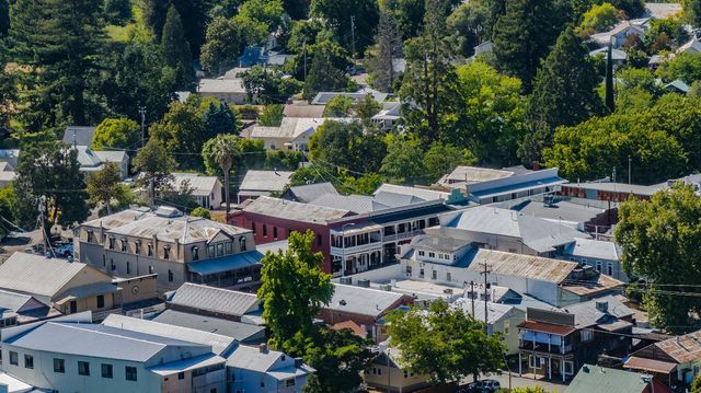 80 Greenstone Ter, Sutter Creek, CA 95685