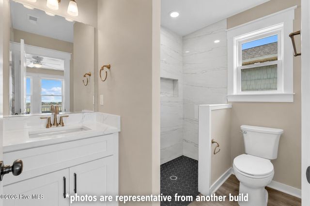 121 SE 76th Street, Oak Island, NC 28465