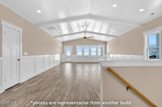 121 SE 76th Street, Oak Island, NC 28465