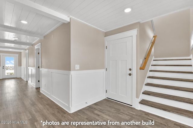 121 SE 76th Street, Oak Island, NC 28465