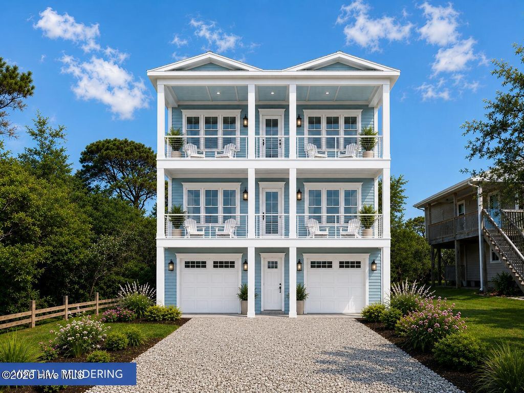 121 SE 76th Street, Oak Island, NC 28465