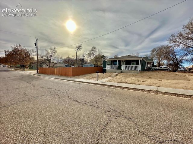 1319 N Monument Avenue, Pueblo, CO 81001