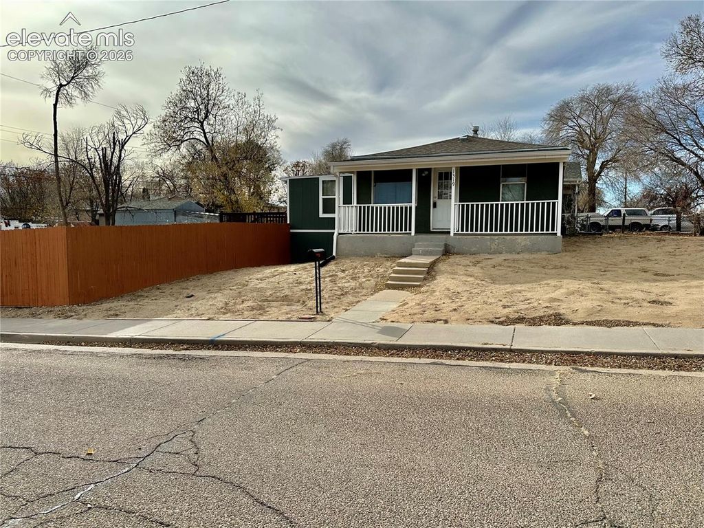 1319 N Monument Avenue, Pueblo, CO 81001