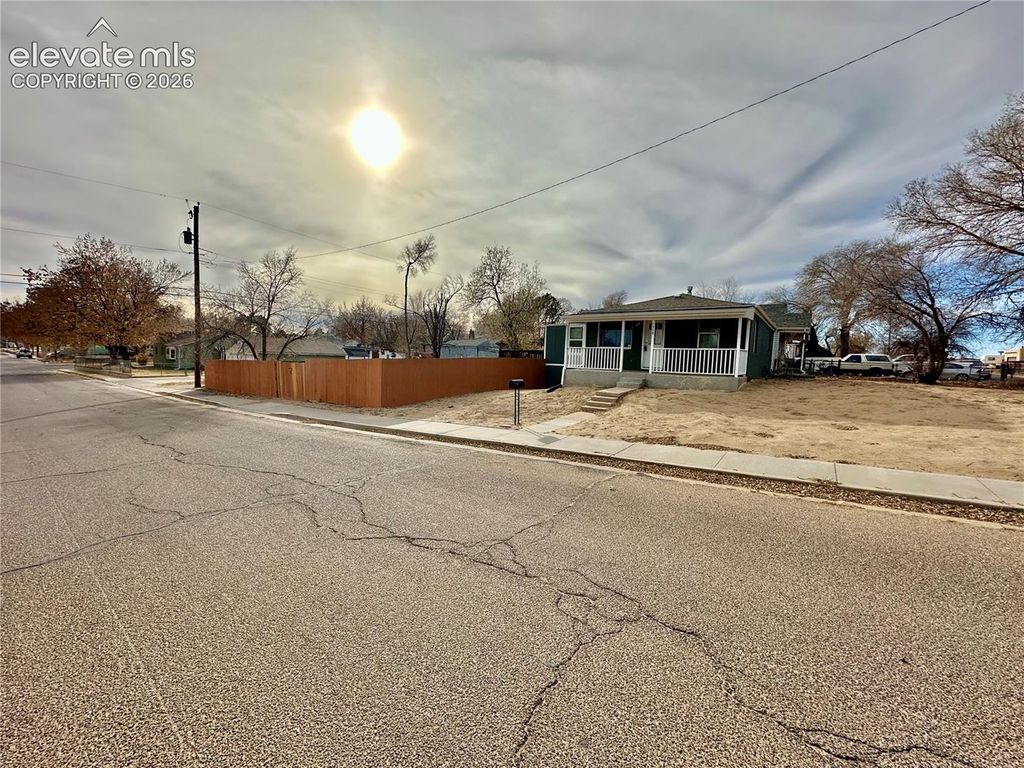1319 N Monument Avenue, Pueblo, CO 81001 — photo 2