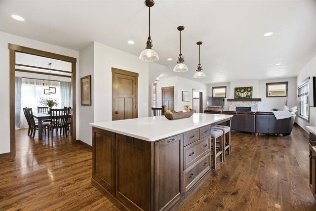 W5866 SWEET WILLIAM DRIVE, Appleton, WI 54915