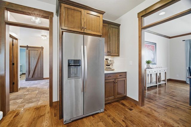 W5866 SWEET WILLIAM DRIVE, Appleton, WI 54915