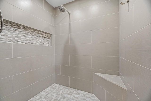 W5866 SWEET WILLIAM DRIVE, Appleton, WI 54915