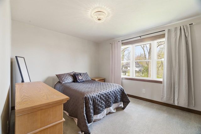 W5866 SWEET WILLIAM DRIVE, Appleton, WI 54915