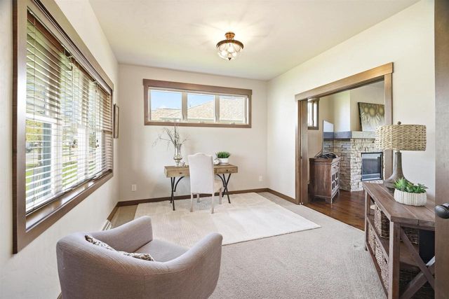 W5866 SWEET WILLIAM DRIVE, Appleton, WI 54915