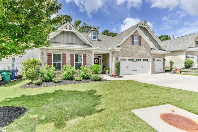 14 Guernsey Way, Fountain Inn, SC 29644