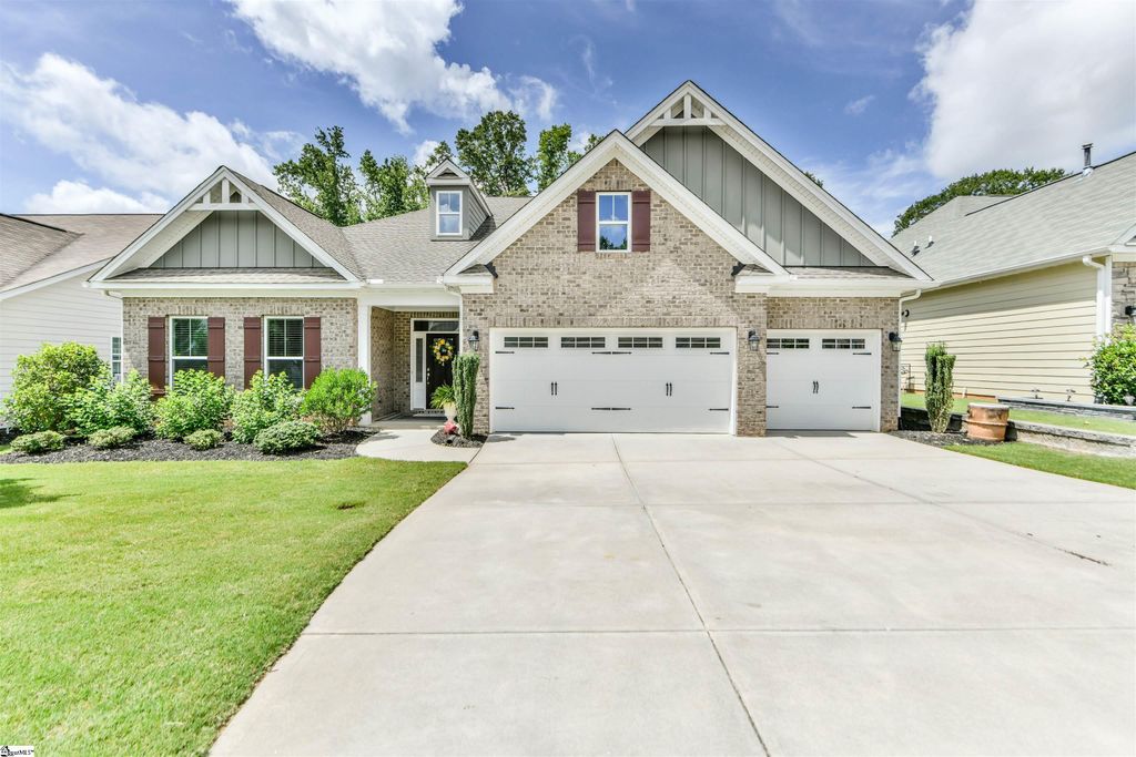 14 Guernsey Way, Fountain Inn, SC 29644