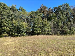 100 Summers Drive, Hawk Point, MO 63349