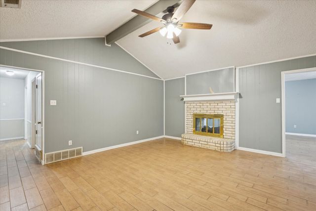 1113 2nd Street, Grand Prairie, TX 75051