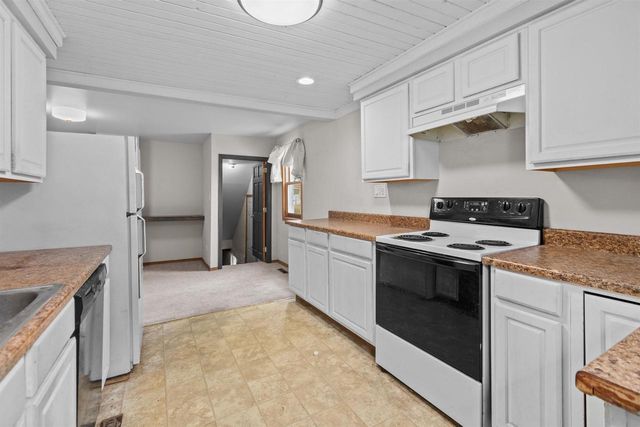 1516 W LAWRENCE STREET, Appleton, WI 54914