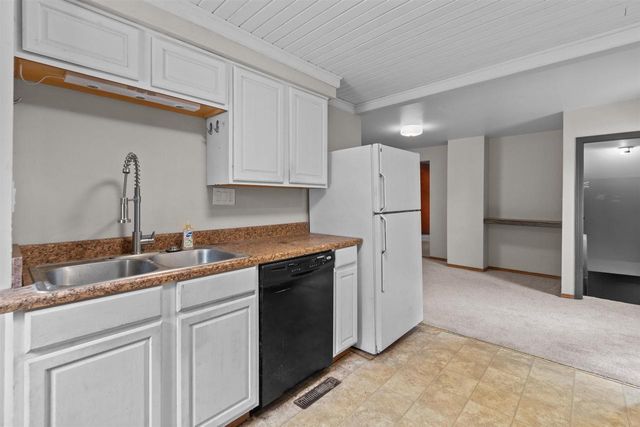 1516 W LAWRENCE STREET, Appleton, WI 54914