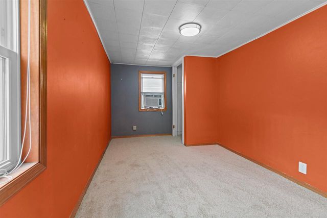 1516 W LAWRENCE STREET, Appleton, WI 54914
