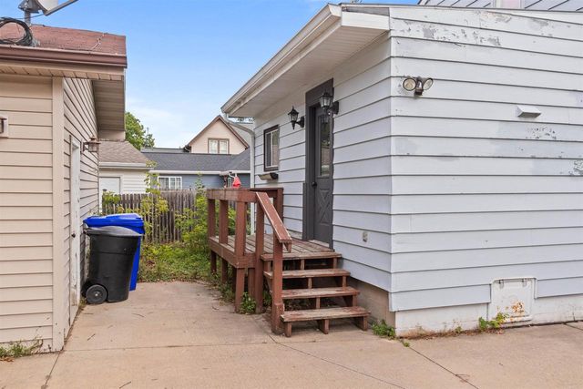 1516 W LAWRENCE STREET, Appleton, WI 54914