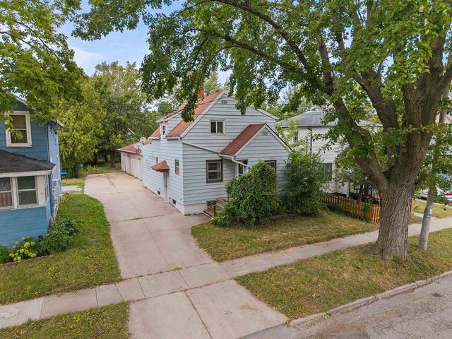 1516 W LAWRENCE STREET, Appleton, WI 54914