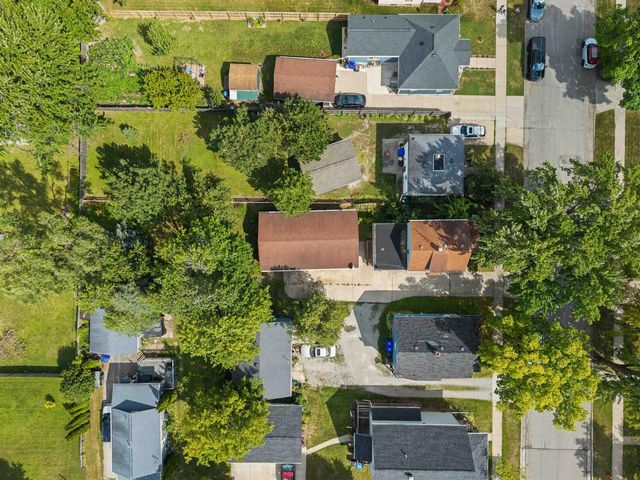 1516 W LAWRENCE STREET, Appleton, WI 54914