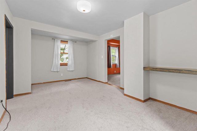1516 W LAWRENCE STREET, Appleton, WI 54914