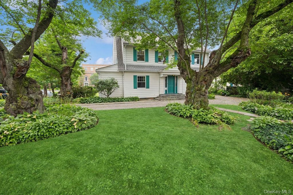 32 aka 26 Beechwood Terrace, Yonkers, NY 10705