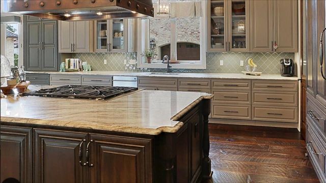 1 Glen Oaks Dr, Houma, LA 70360