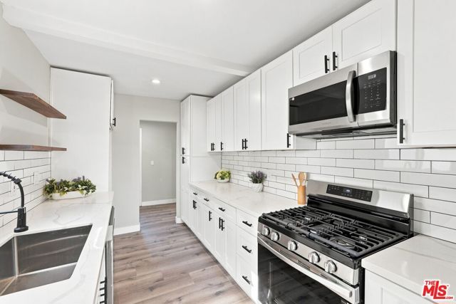 214 E 76th Place, Los Angeles, CA 90003