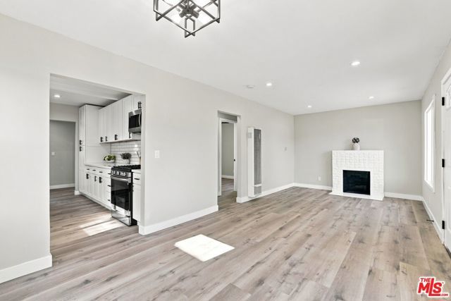 214 E 76th Place, Los Angeles, CA 90003