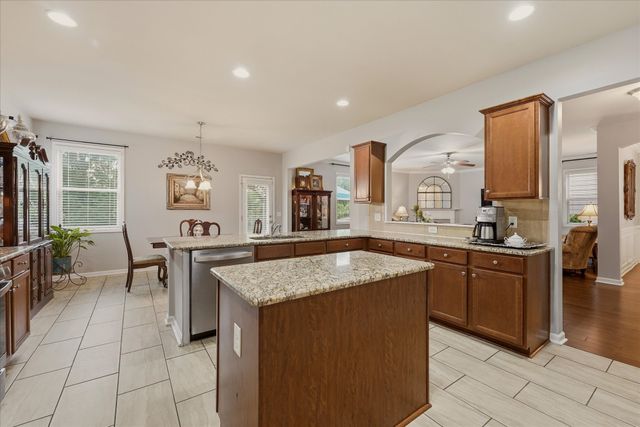 2013 Austin Dr, Spring Hill, TN 37174