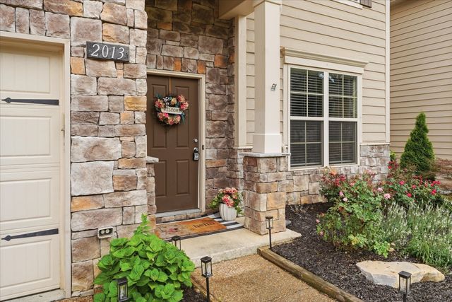 2013 Austin Dr, Spring Hill, TN 37174