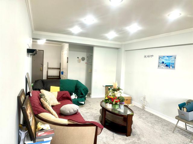 61 Bronx River Road 7H, Yonkers, NY 10704