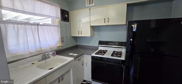 5122 GARFIELD AVE, Pennsauken, NJ 08109