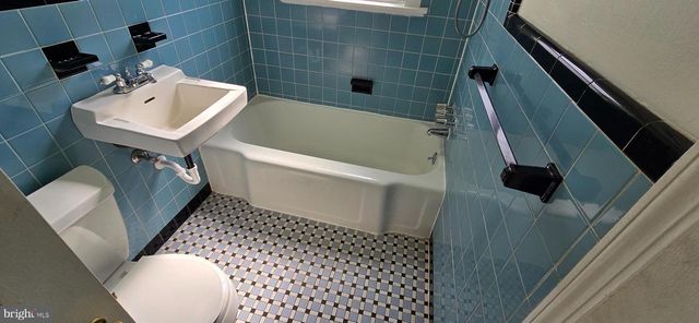 5122 GARFIELD AVE, Pennsauken, NJ 08109