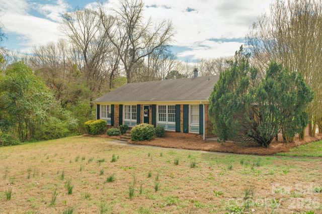 708 E John Street, Matthews, NC 28105