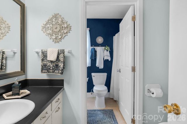 708 E John Street, Matthews, NC 28105