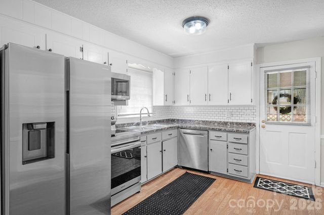 708 E John Street, Matthews, NC 28105