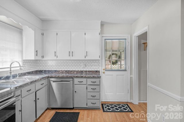 708 E John Street, Matthews, NC 28105