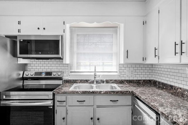 708 E John Street, Matthews, NC 28105