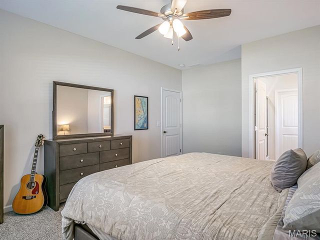 813 Hawkridge Run, Shiloh, IL 62221