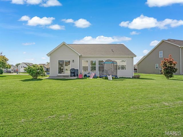 813 Hawkridge Run, Shiloh, IL 62221