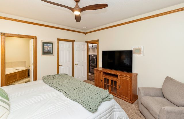 1018 Falcon Drive SE, Altoona, IA 50009