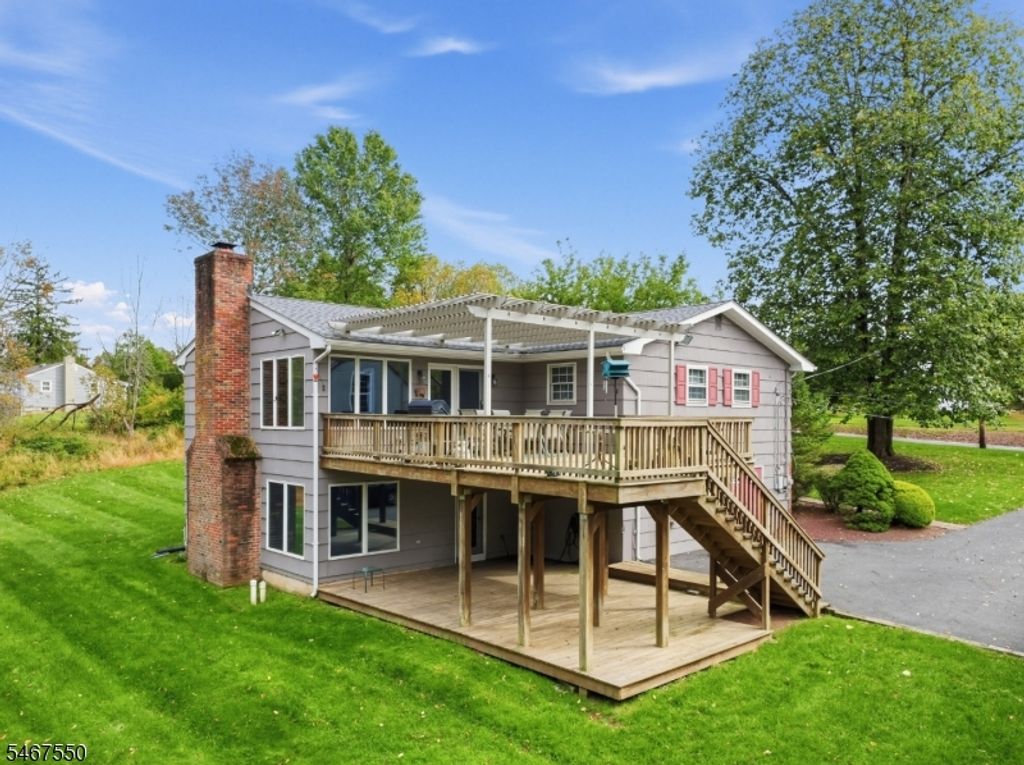 749 Amwell Rd, Hillsborough Twp., NJ 08844