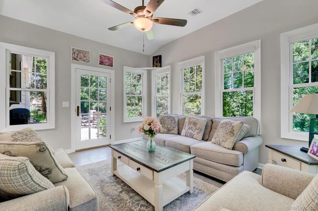 201 Miller Place Road, Miller Place, NY 11764