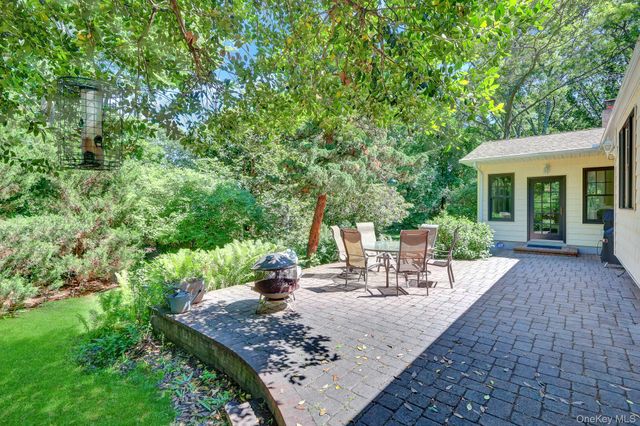 201 Miller Place Road, Miller Place, NY 11764