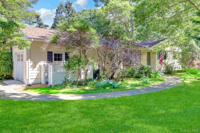 201 Miller Place Road, Miller Place, NY 11764