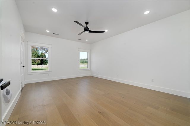 108962 Hummingbird Lane, Roland, OK 74954