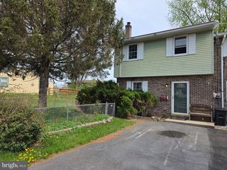 711 CHESTNUT ST, Shoemakersville, PA 19555